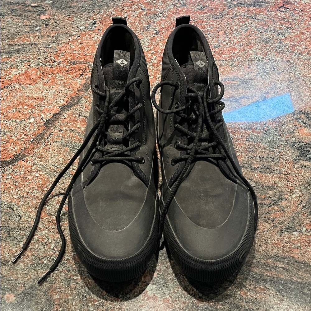 Sperry Black High-Top Halyard Storm boot